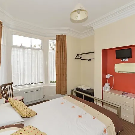Guest house Aartswood