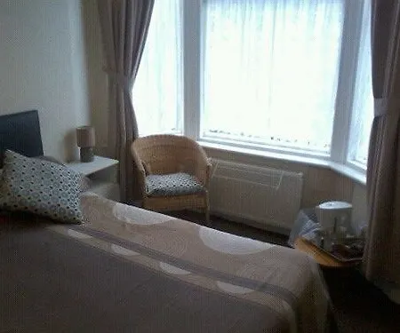 Aartswood 3* Scarborough